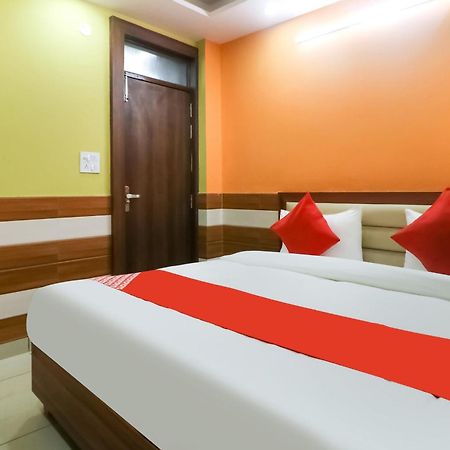Hotel O Mayur Plaza Delhi (National Capital Territory of India) Exterior foto