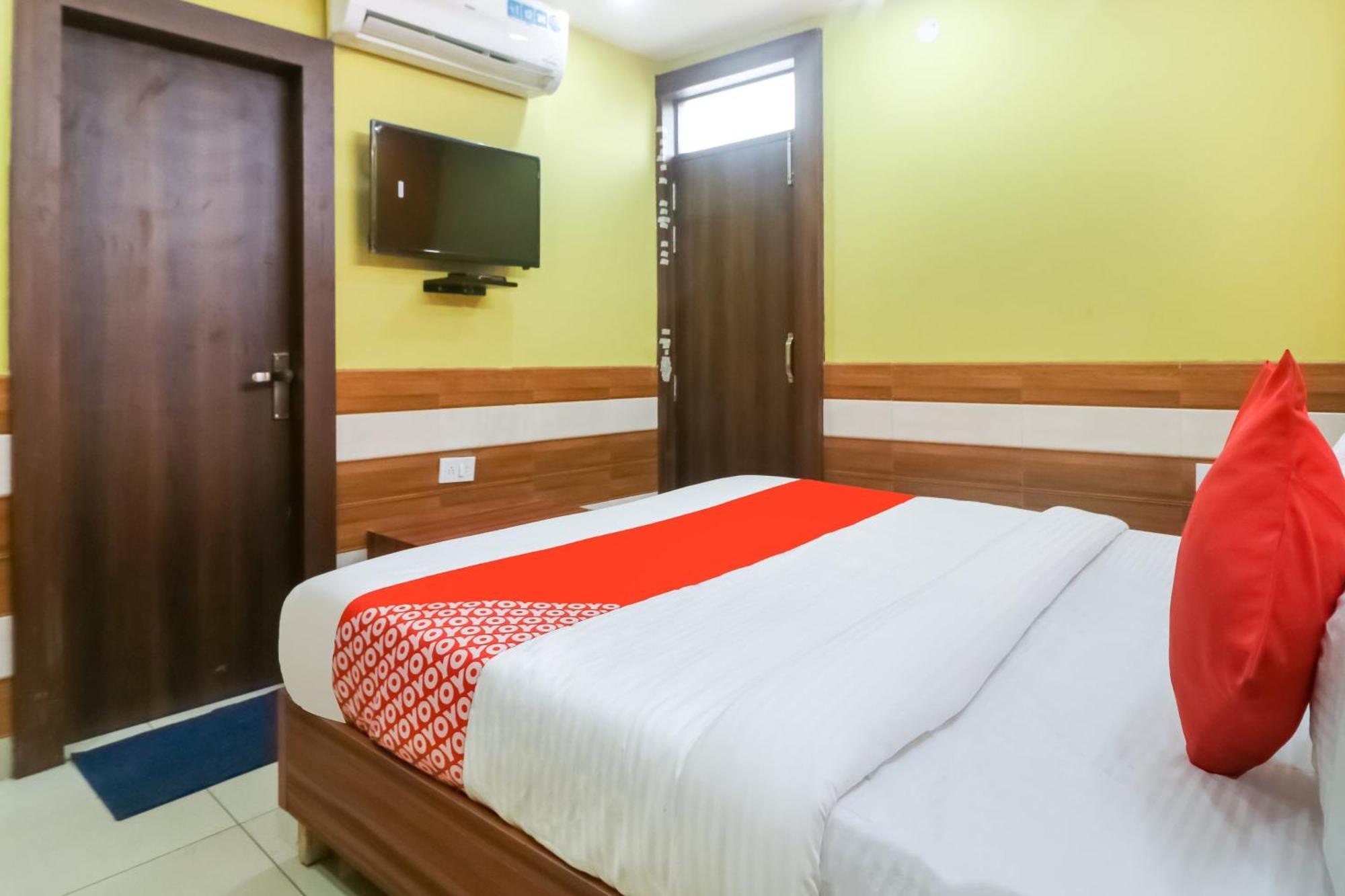 Hotel O Mayur Plaza Delhi (National Capital Territory of India) Exterior foto