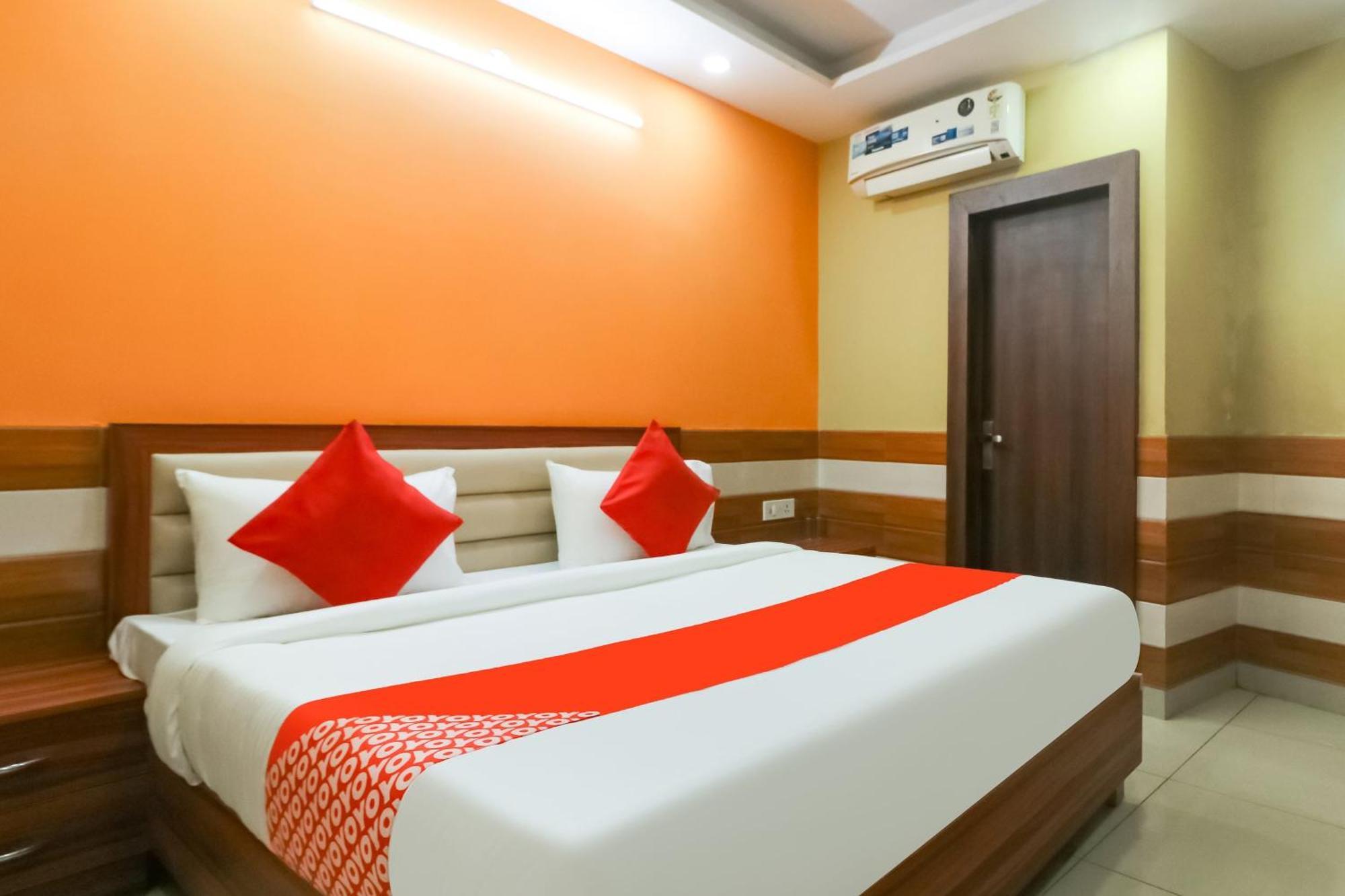 Hotel O Mayur Plaza Delhi (National Capital Territory of India) Exterior foto