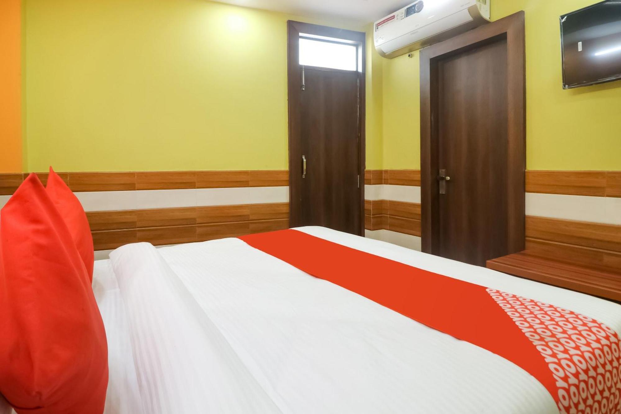 Hotel O Mayur Plaza Delhi (National Capital Territory of India) Exterior foto