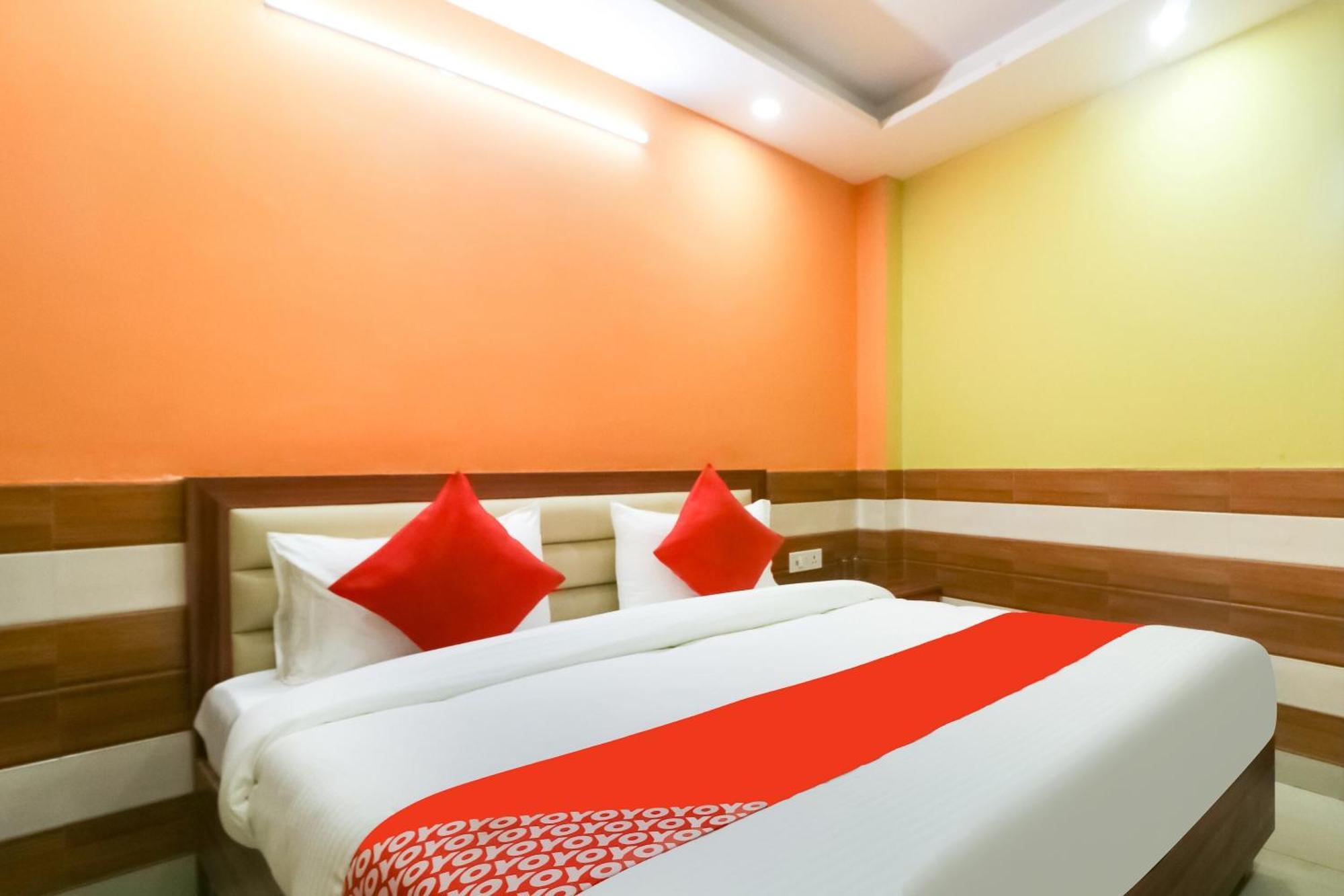 Hotel O Mayur Plaza Delhi (National Capital Territory of India) Exterior foto